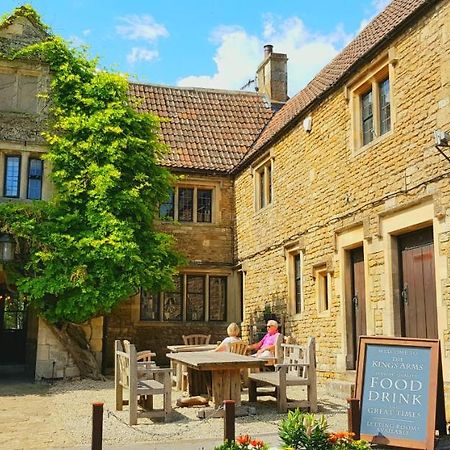Kings Arms Hotel Bradford-On-Avon Buitenkant foto