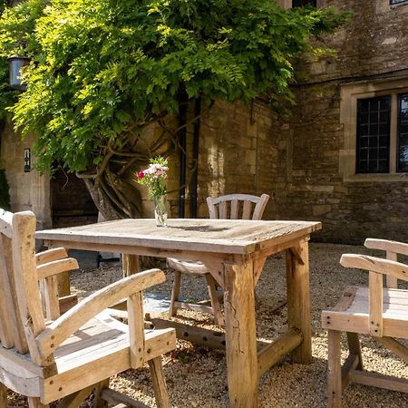 Kings Arms Hotel Bradford-On-Avon Buitenkant foto