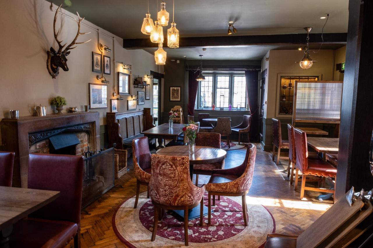 Kings Arms Hotel Bradford-On-Avon Buitenkant foto